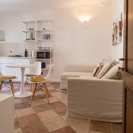 Castel Chic